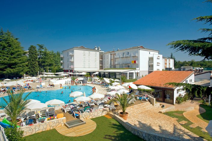 ho-porec-valamar-pinia-01